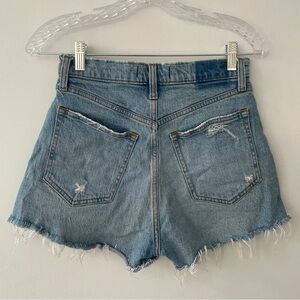 Abercrombie & Fitch The Mom Short High Rise Curve Love 26W